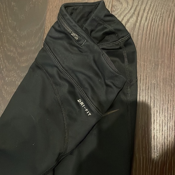 Nike Crop Drawstring Capris - Picture 5 of 8